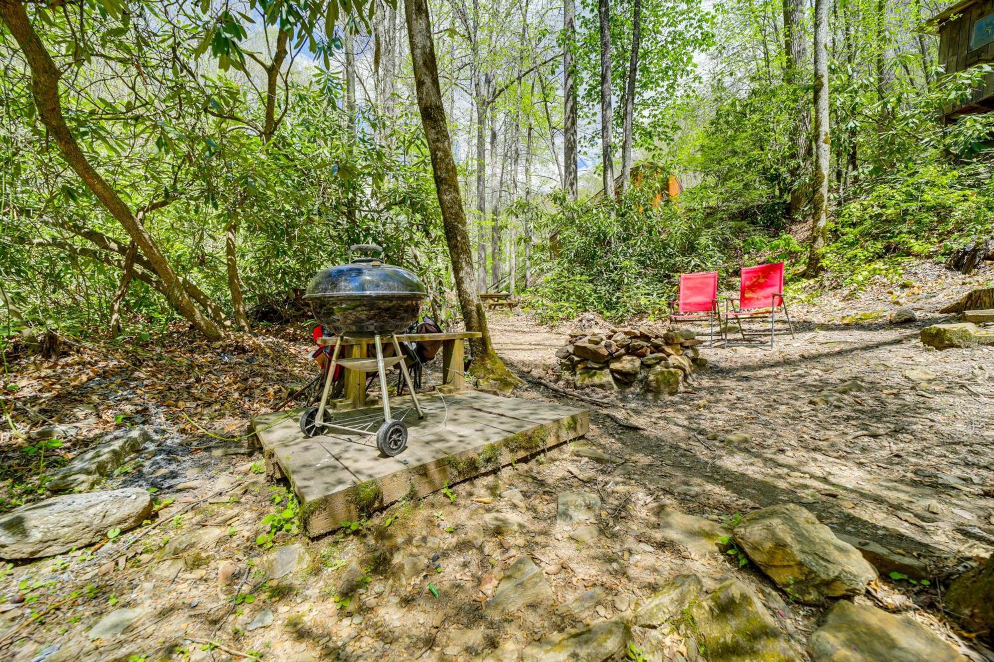 Creekside Whittier Cabin With Fire Pit Near Hiking! Екстер'єр фото