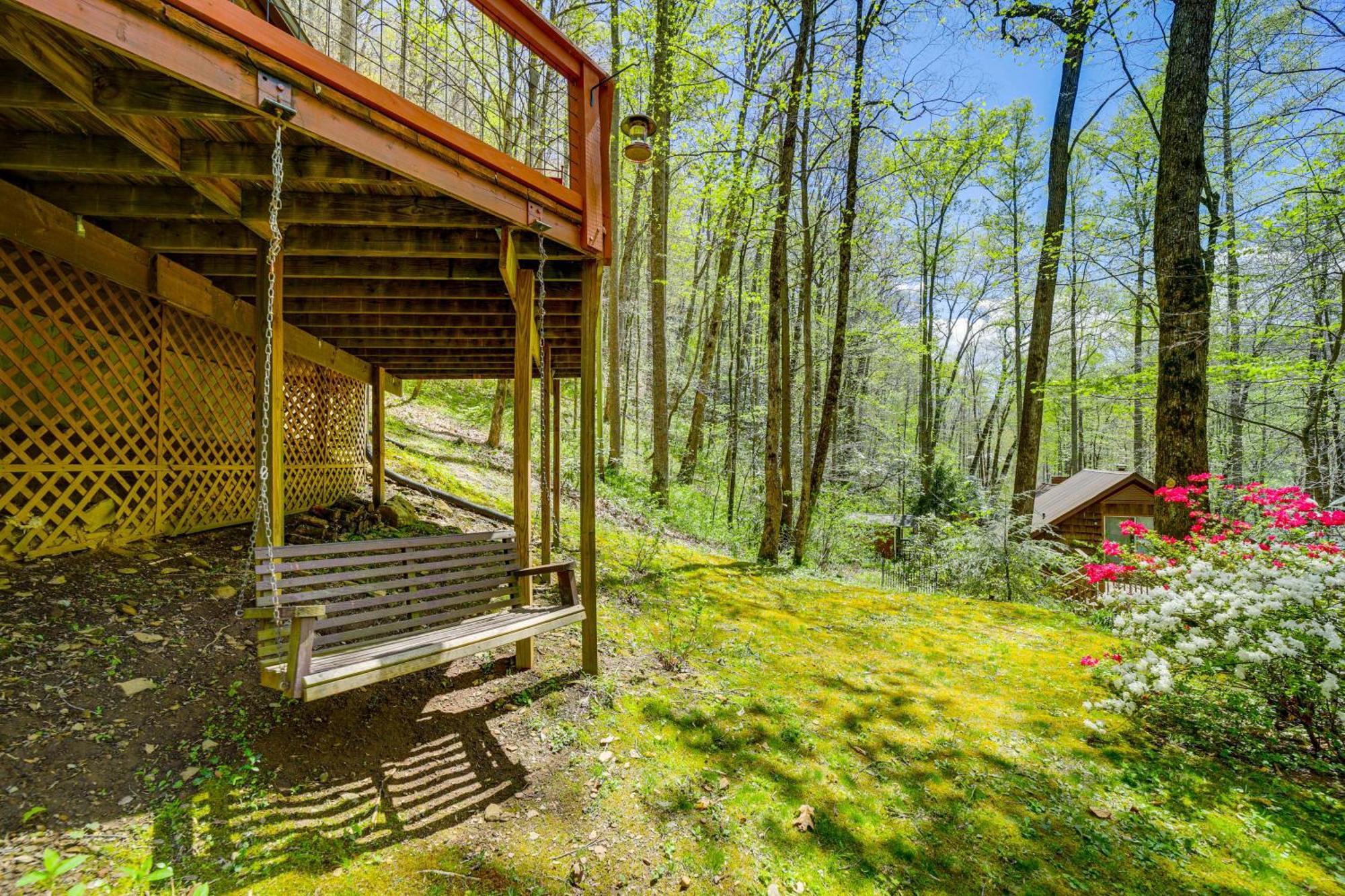 Creekside Whittier Cabin With Fire Pit Near Hiking! Екстер'єр фото