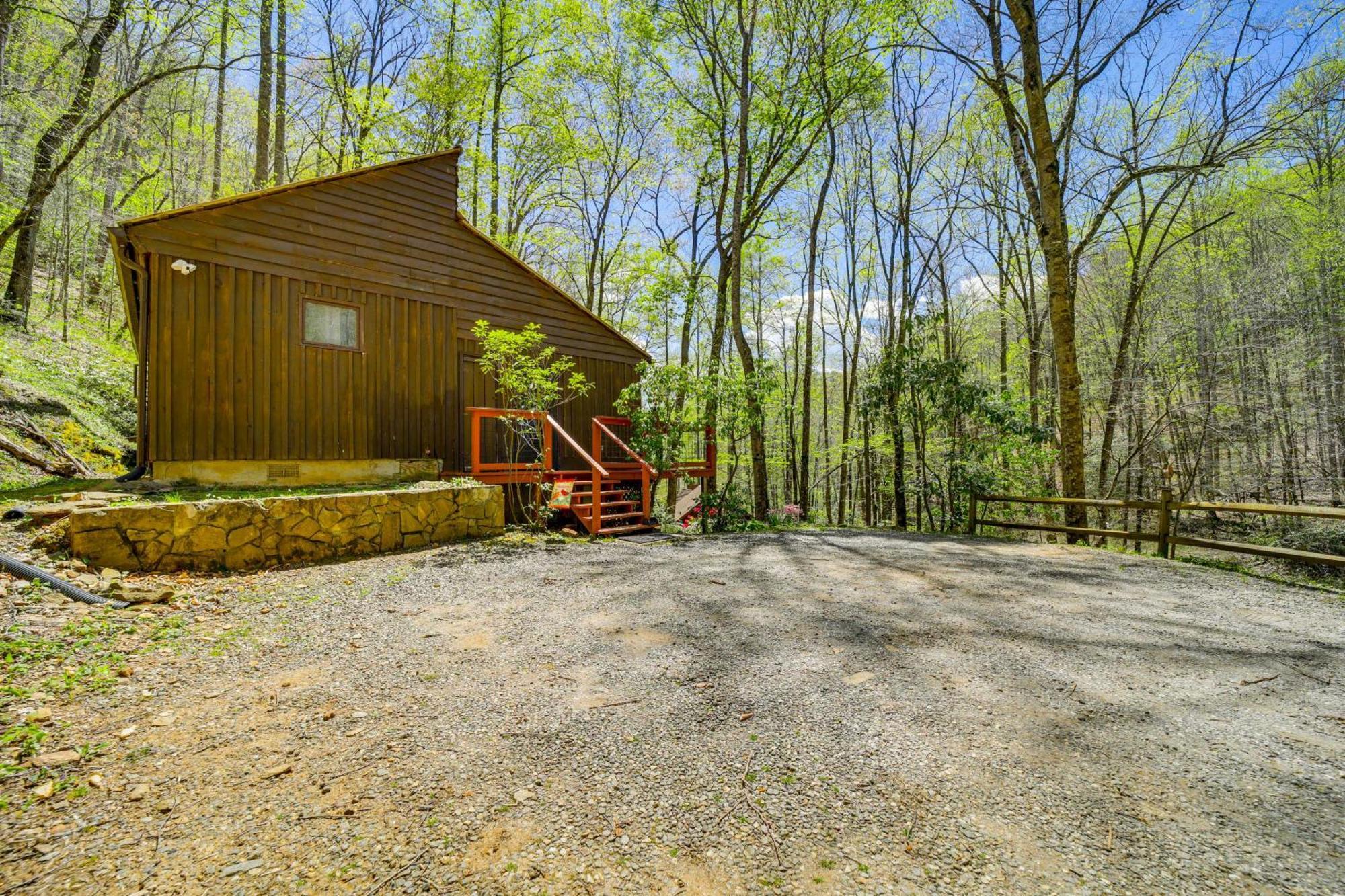 Creekside Whittier Cabin With Fire Pit Near Hiking! Екстер'єр фото